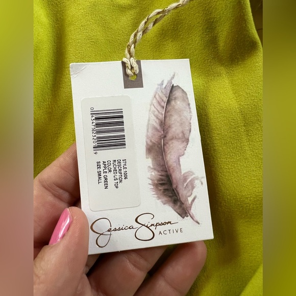 Jessica Simpson Active Ruched Crop Top - Picture 5 of 8